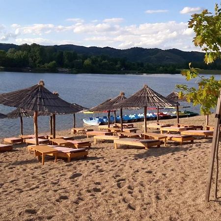 Apartmani K&V Veliko Gradište Exteriör bild