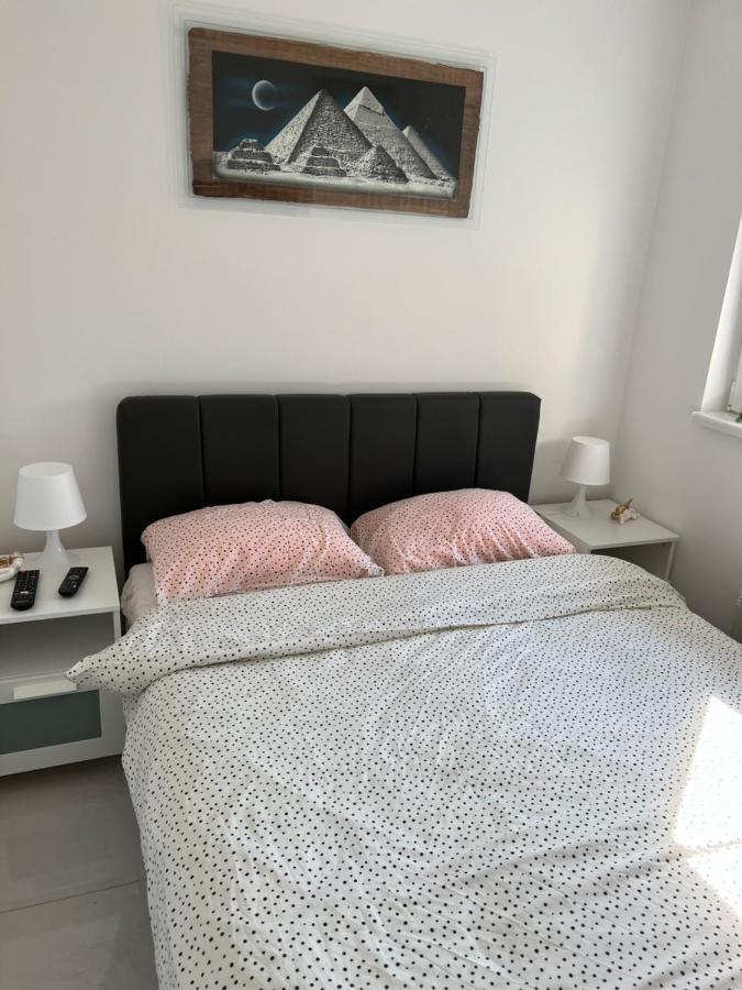 Apartmani K&V Veliko Gradište Exteriör bild